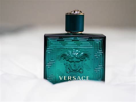 cual es el mejor perfume versace para hombre|versace pour homme signature by.